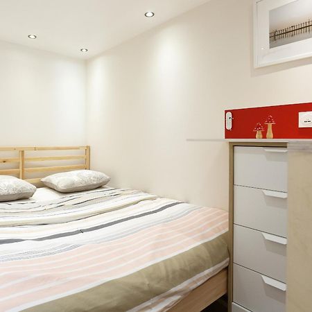 パリ アパルトマン プティ シャン Bed & Breakfast 部屋 写真